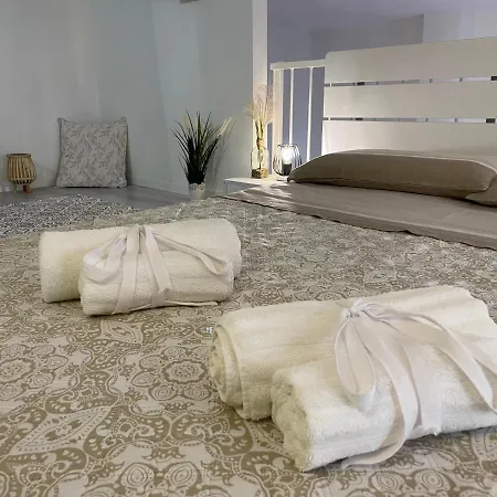 Bed&beta: A Due Passi Dal Centro Apartament